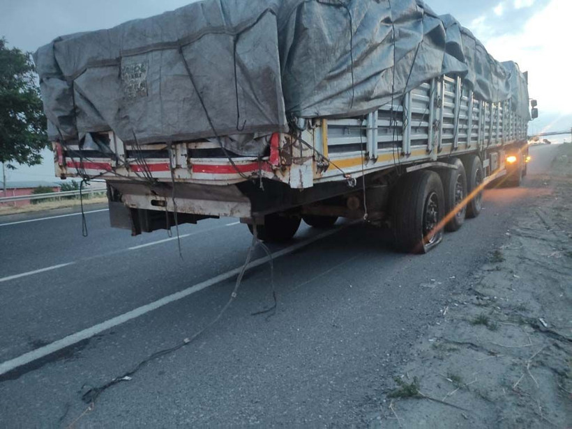 Tekirdağ'da feci  kaza! Arkadan çarptı savruldu hemşire öldü yaralılar var - Resim: 4