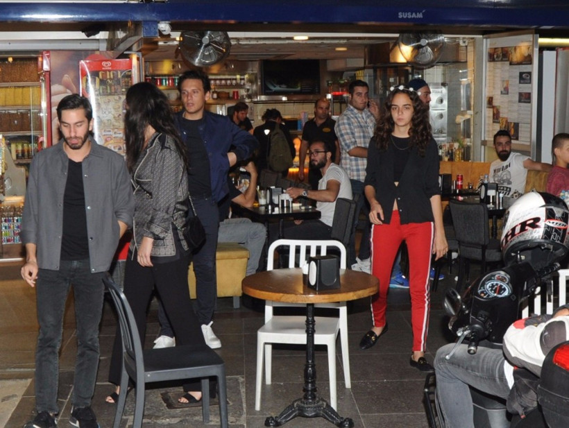 Yılmaz Erdoğan'ın kızı Berfin bakın hangi ünlü şarkıcıyla görüntülendi! - Resim: 3