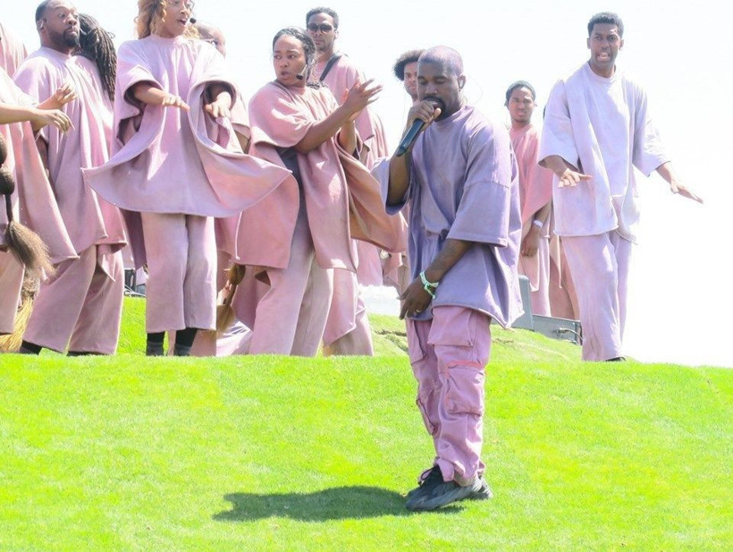 Kim Kardashian'ın eşi Kanye West kendi kilisesini kurmayı hedefliyor! - Resim: 2