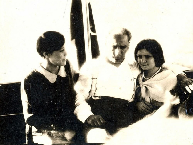 Atatürk'ün arşivlerden çıkan son fotoğrafları AYK 23 Nisan'a özel yayınlandı - Resim: 3