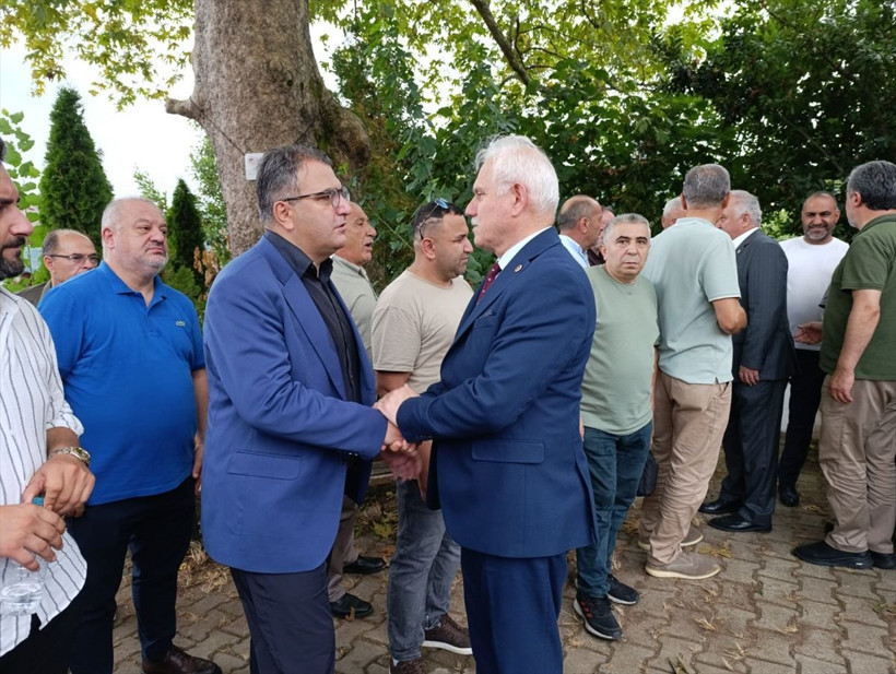 Gazeteci Cem Küçük'ün babasının cenazesi, Giresun'da toprağa verildi - Resim: 4