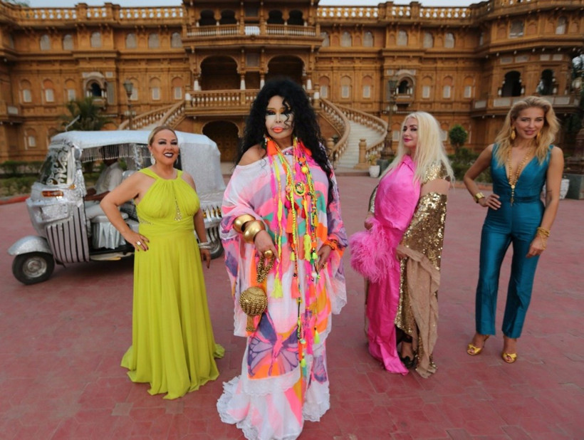 Safiye Soyman ne diyor böyle 'O bacaklar, o vücut, göğüsler...' - Resim: 1