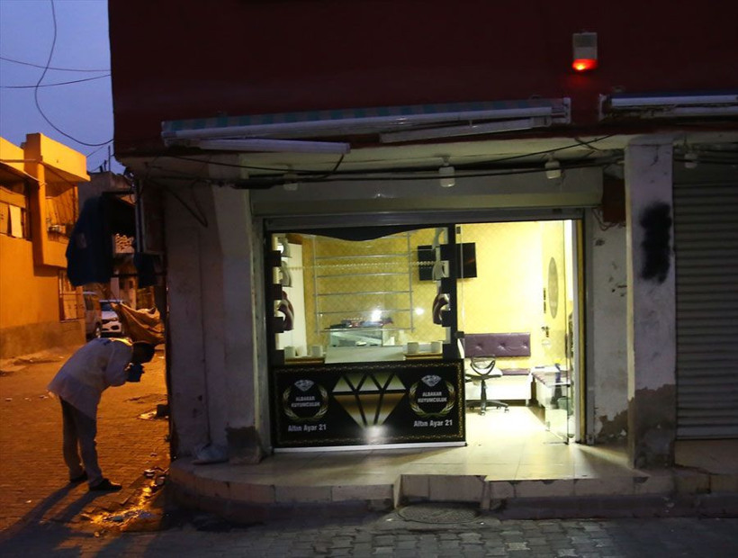 Hırsızlık şüphelisinin çaldığı paralar iç çamaşırında bulundu - Resim: 3