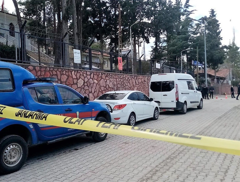 Denizli'de korkunç olay! Uzman çavuş kendisini darp eden ünlü doktor Naim Ünsal'ı 10 kurşunla öldürdü - Resim: 3