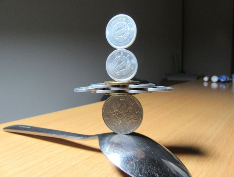 Bozuk paralarla yaptığına bakın! İnanılmaz denge  - Resim: 4