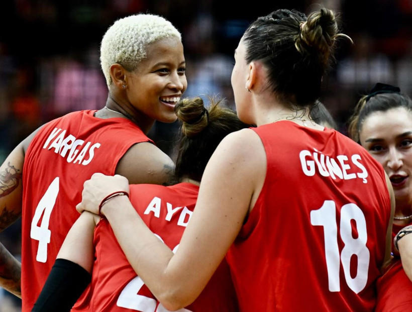 Filenin Sultanları'nda kriz! Vargas'tan Zehra Güneş'e şarkılı gönderme - Resim: 4