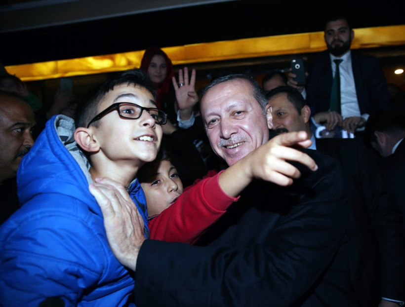 Cumhurbaşkanı Erdoğan, Balıkesir'de minik adaşıyla buluştu - Resim: 2