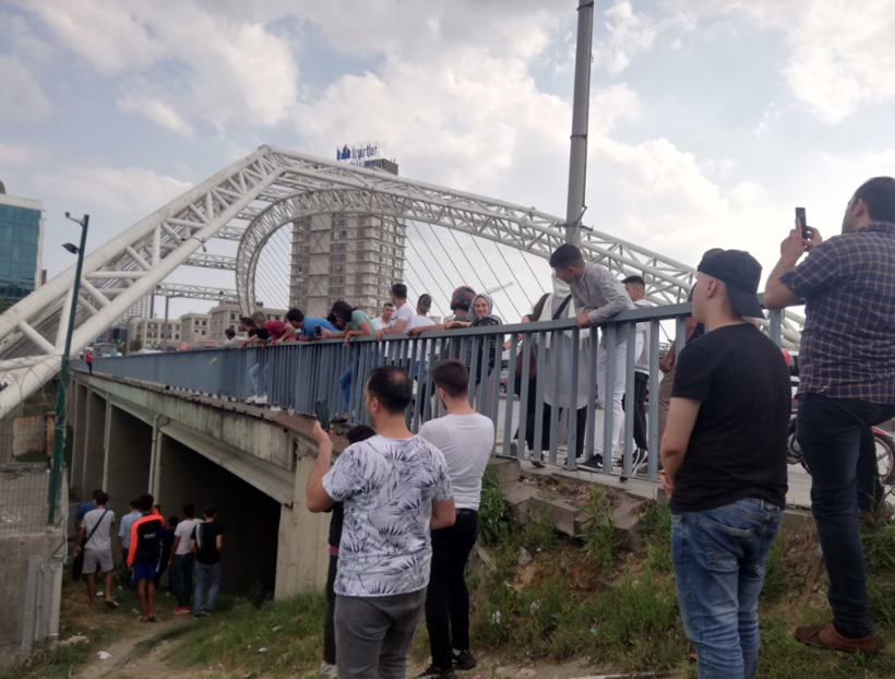 Şoförün küfür ettiğini görünce kavga etmek için intihardan vazgeçti - Resim: 1