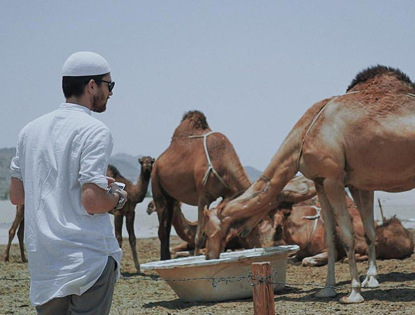 İngiliz Dan Tyler Malezya'da yanlış dili öğrenince fenomen oldu - Resim: 3