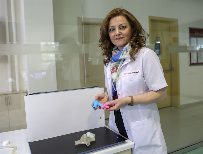 Türk bilim insanları birden fazla hastaya yetebilecek solunum cihazı aparatı geliştirdi - Resim: 3