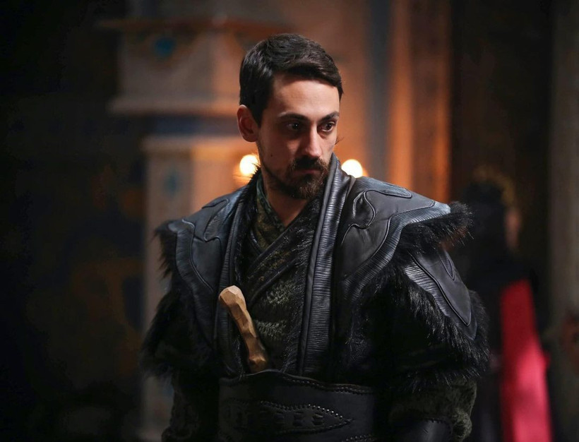 'Gözlerime inanamadım' diyen Destan yıldızı Edip Tepeli açıkladı: Ebru Şahin gözyaşlarını tutamadı - Resim: 1