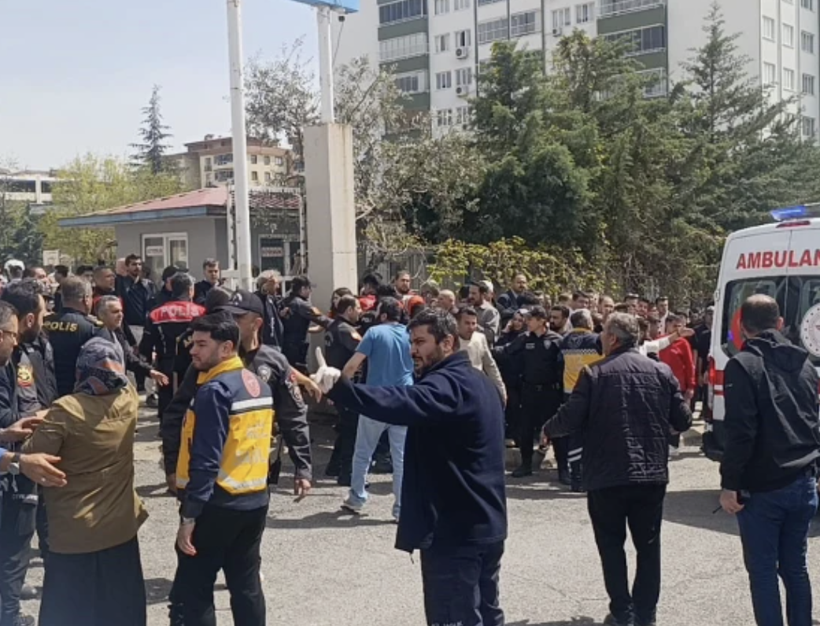 Uzmanlar uyardı! Okullarda ki şiddet bulaşıcı olabilir... - Resim: 2