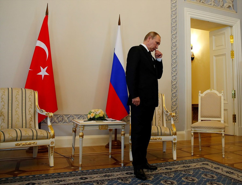 Putin ayakta bekledi Erdoğan böyle geldi dünya bunu izledi! - Resim: 3