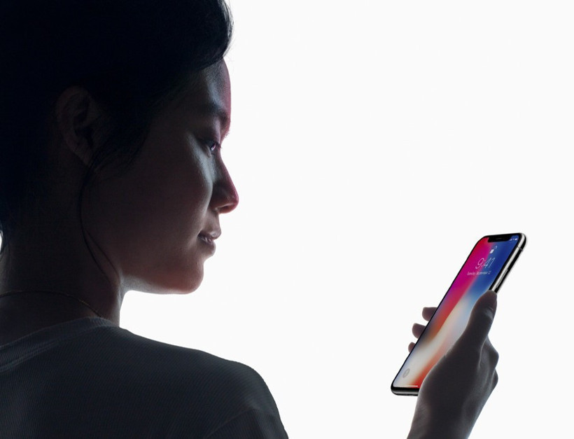  iPhone X için özel maske yapıldı! - Resim: 1