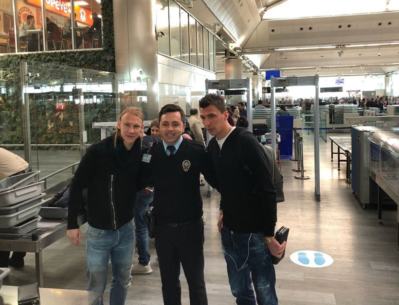 Mario Mandzukic İstanbul'a ayağını bastı soluğu Nusret'te aldı - Resim: 3