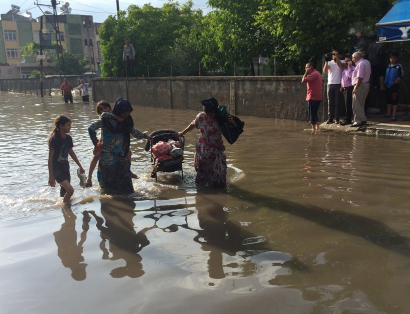 Venedik değil bakın hangi ilimiz! Sokaklar göle döndü - Resim: 2