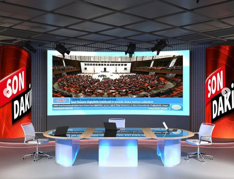 Olay TV Nevşin Mengü'den sonra güzel sunucu Duygu Demirdağ'a da imzayı attırdı! - Resim: 2