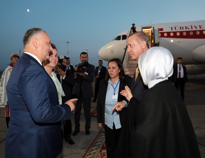 Erdoğan, Moldova Cumhurbaşkanı  Dodon tarafından uğurlandı - Resim: 3