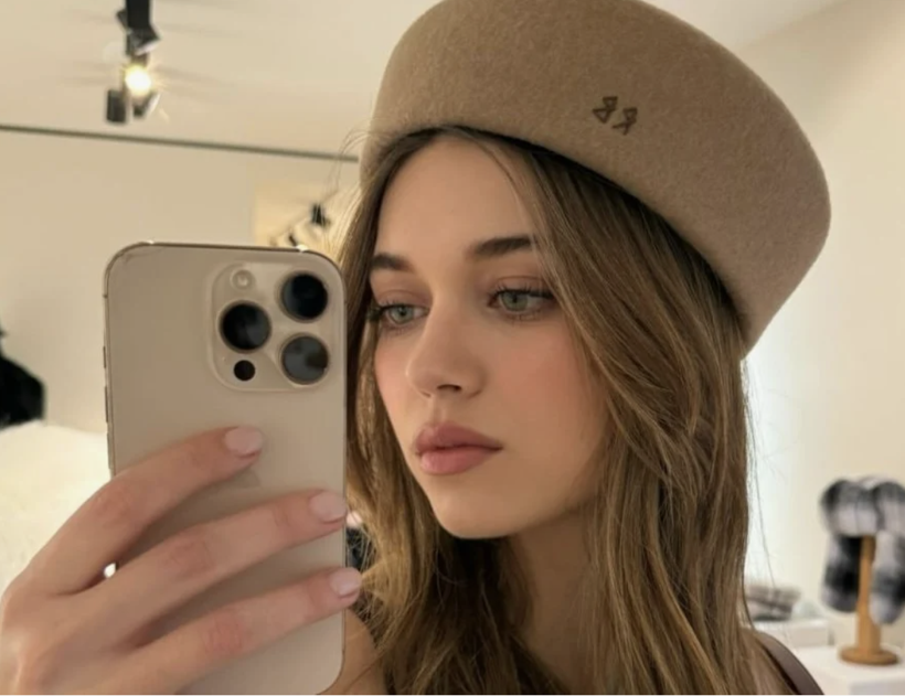 Afra Saraçoğlu Milano'dan paylaştı! O karelerine beğeni yağdı... - Resim: 1