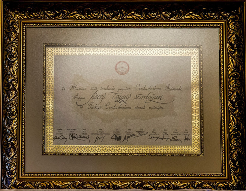 Cumhurbaşkanı Erdoğan'ın mazbatası Meclis'de - Resim: 4