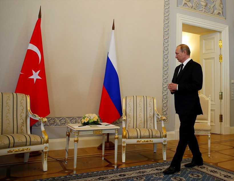 Putin ayakta bekledi Erdoğan böyle geldi dünya bunu izledi! - Resim: 4