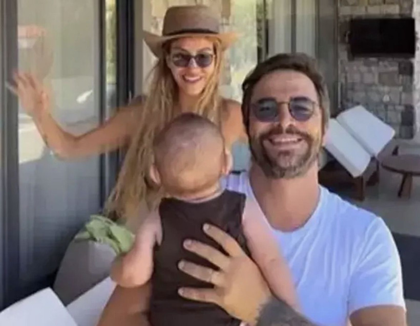 Ahmet Kural'dan çok samimi aile pozu! O kareler içinizi ısıtacak... - Resim: 2