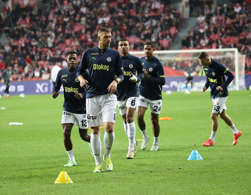Fenerbahçe-Manchester United maçı ne zaman, saat kaçta, hangi kanalda? Muhtemel 11'ler... - Resim: 1
