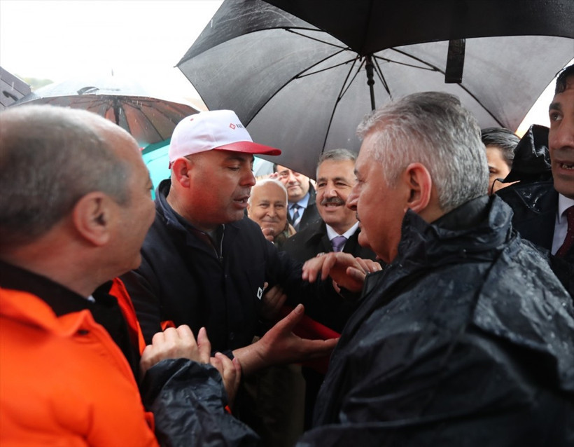 İzmir'de Başbakan Yıldırım'a sevgi seli ! - Resim: 3