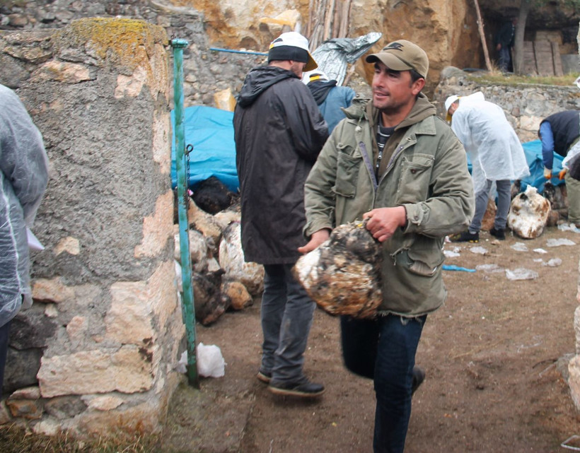 Bekçi nöbet tuttu! Konya'da 150 gün mağarada bekletildi: 80 TL'ye satılıyor - Resim: 4