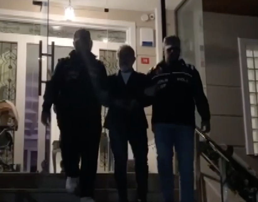 "Bakan istifa edecek" paylaşımı yapan Ali Tarakcı gözaltına alındı - Resim: 0