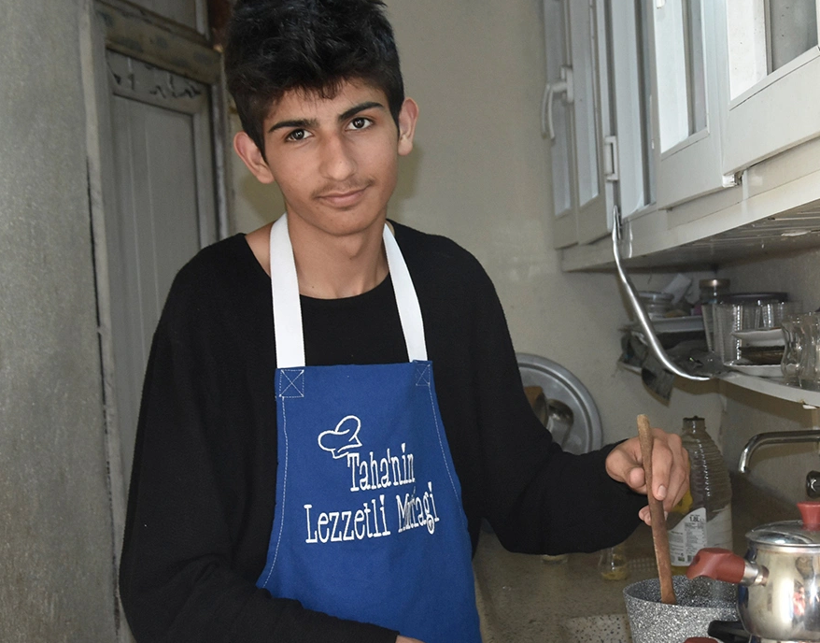 Fenomen Taha Duymaz ve ailesi enkaz altında! Ablası gözyaşlarına boğuldu saatler geçti - Resim: 1