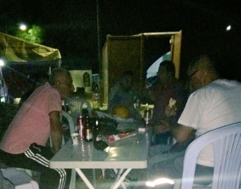 Kim takar içki yasağını CHP'lilerin şehitlikteki skandal görüntüleri - Resim: 3