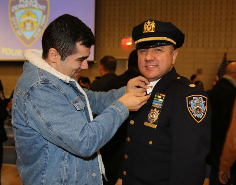 Giresunlu İdris, New York'ta emniyet müdürü oldu! Rütbesini eşi ve oğlu taktı - Resim: 5