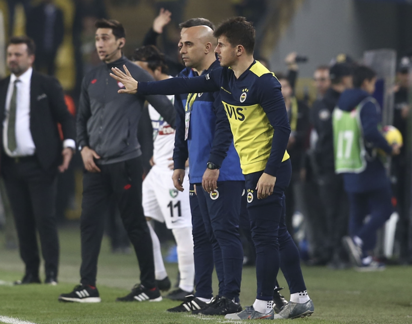 Fenerbahçe yedek kulübesinde dikkat çeken Emre Belözoğlu fırtınası - Resim: 4