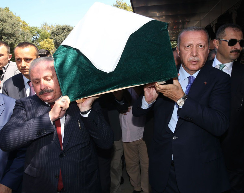 Emine Erdoğan'dan Şule Yüksel Şenler'e duygusal veda! Evliliğimize vesile olduğu için... - Resim: 2