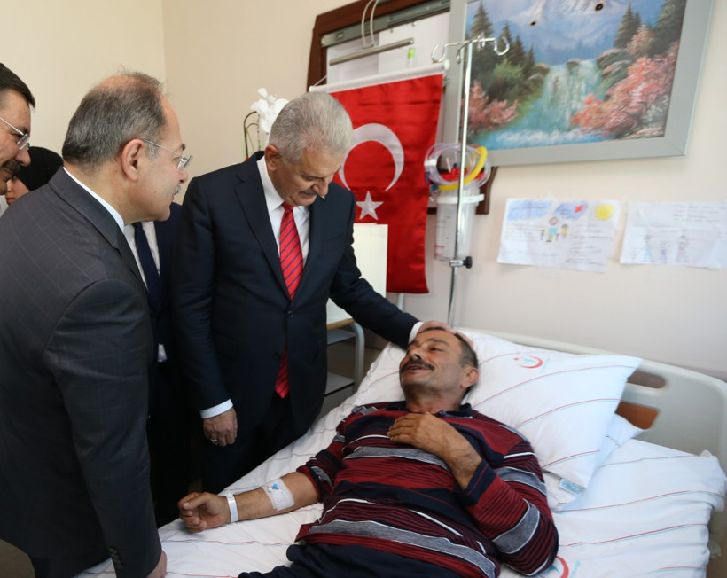 Yıldırım'dan şehit yakınlarını ziyaret - Resim: 3