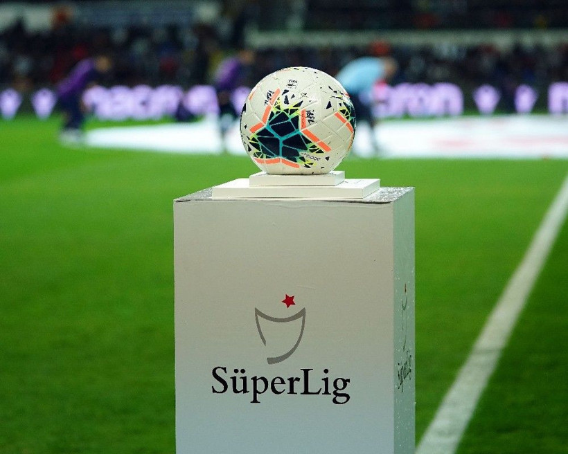 Süper Lig'in en iyi ilk 11 belli oldu! Listede sürpriz isimler var - Resim: 1