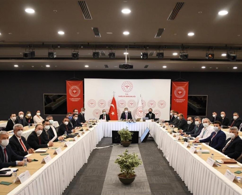 İstanbul'da durum vahim! Günde 22 bin kişi koronavirüse yakalanıyor! Vakalar tam 10 kat arttı - Resim: 3