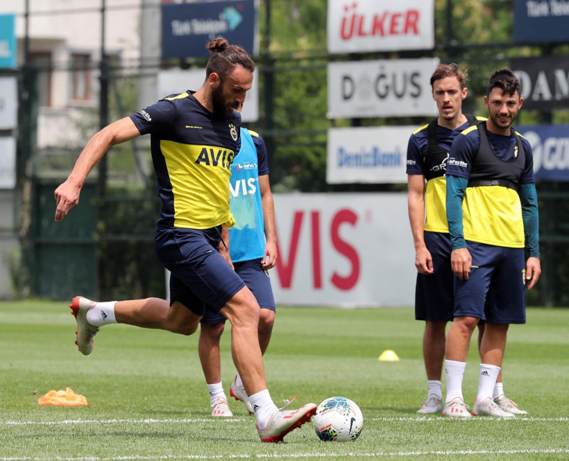 Fenerbahçe günün ilk idmanını gerçekleştirdi - Resim: 2