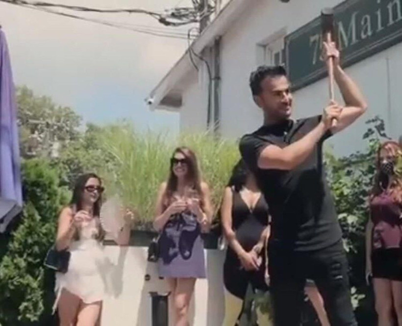 Tecavüzcülerin masasını yaktı Dünya ABD'deki Türk restorancı Zeynel'i konuşuyor - Resim: 4