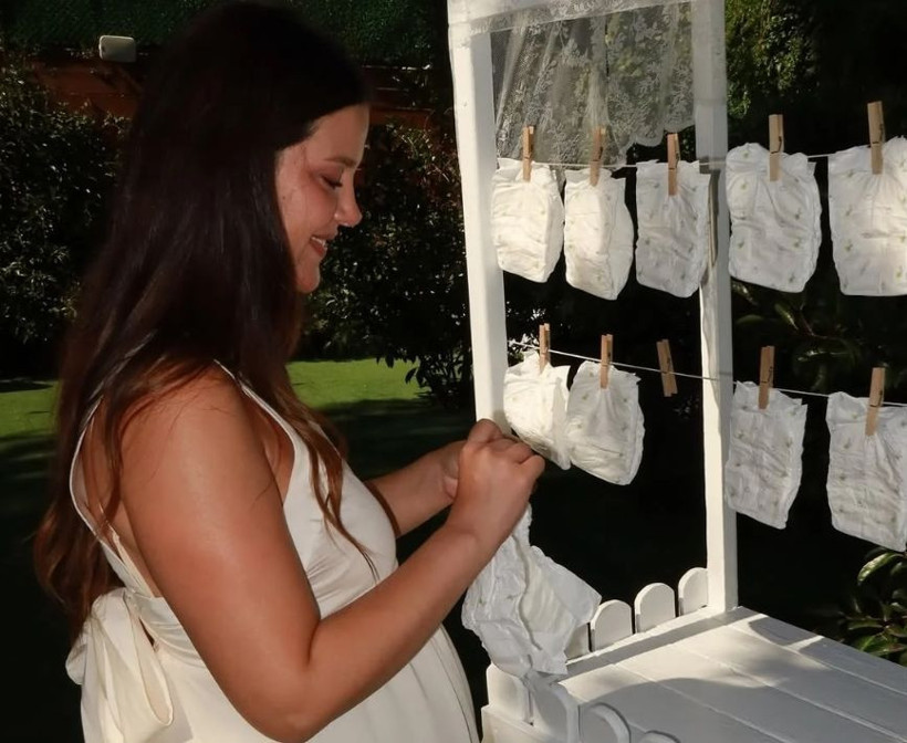 İrem Helvacıoğlu bebek için gün sayıyor! Baby Shower partisi olay - Resim: 4