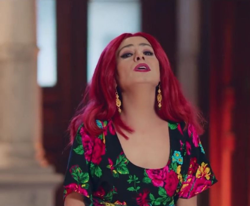 Aşıya ve PCR'a karşı olan Yıldız Tilbe 'koronavirüs ilk doz aşısını oldu' iddiası - Resim: 1