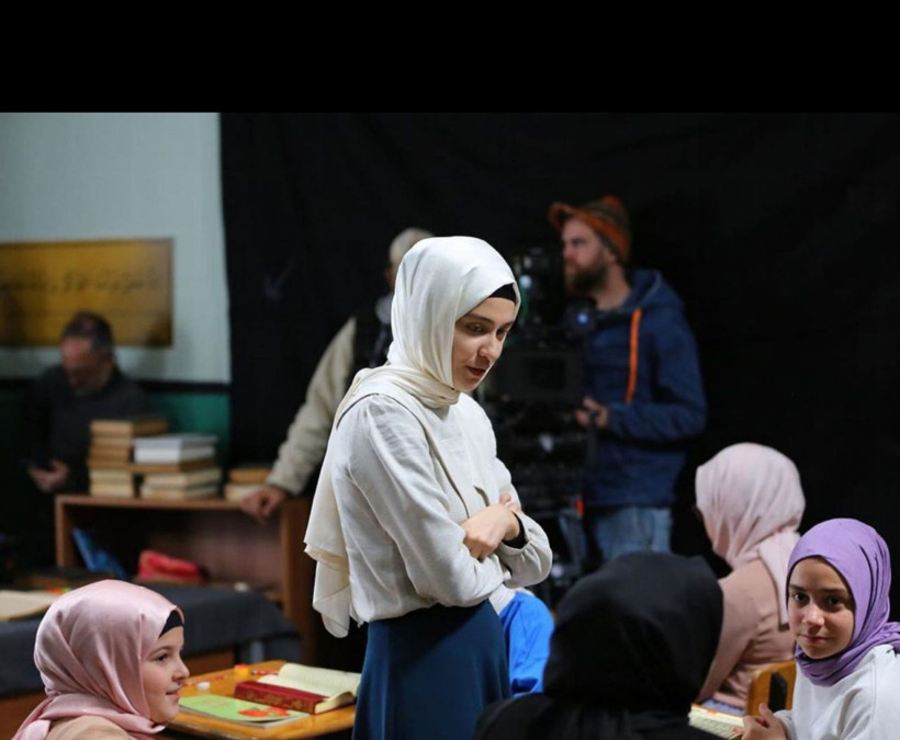 Kızıl Goncalar dizisinin Kuran Kursu'nda dayak atan 'Feyza'sı Zehra Kelleci'nin gerçek hali şaşırttı! Feyza Kelleci kimdir? - Resim: 2
