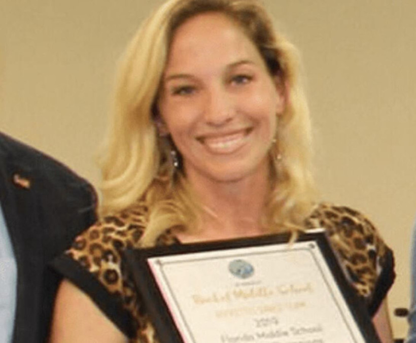 Rezaletler ortaya çıktı! 15 yaşındaki öğrencisiyle kocanın gözü önünde ilişkiye girip... - Resim: 4