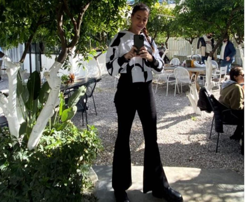 Başak Dizer'in bebeği 5 aylık oldu hamile göbeği göründü Instagram'da ayna pozu - Resim: 4