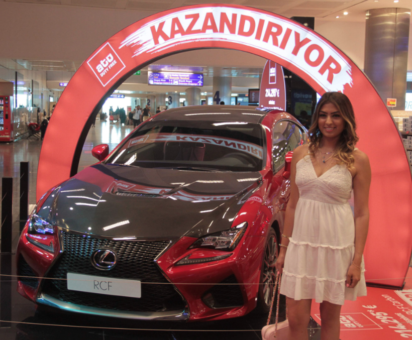  Dolandırıldığını sandı, lüks otomobili kaptı! - Resim: 2