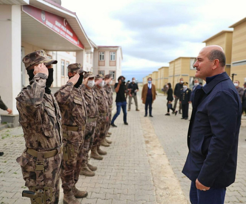 Bakan Soylu, asker ve polislerin bayramını kutladı - Resim: 2