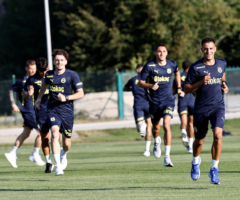 Kamp raporu! Fenerbahçe'de 5 futbolcu Jose Mourinho'nun gözüne girdi, 3 futbolcu yolcu - Resim: 4