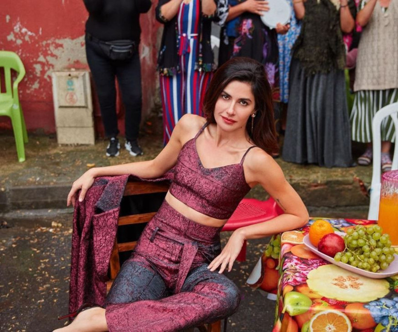 Show Tv Üç Kuruş dizisinin çekildiği 'Çıngıraklı Mahallesi' nerede? Romanlara dair 'ince' mesaj - Resim: 4