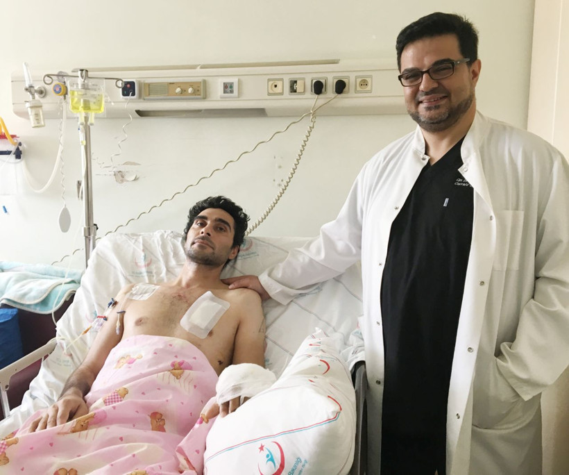 Antalya'da 80 santimlik demir bacağından girdi ciğerine saplandı - Resim: 1